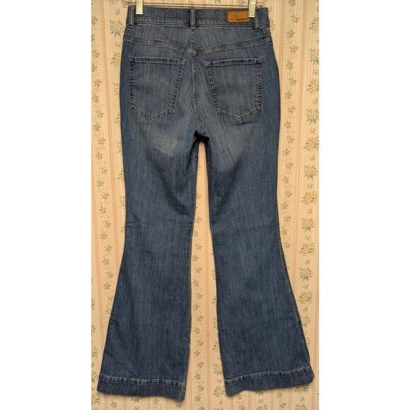 Express Bell Flare High Rise Jeans WOMENS 4R Stretch Denim 32 Inseam Bohemian - Picture 2 of 8